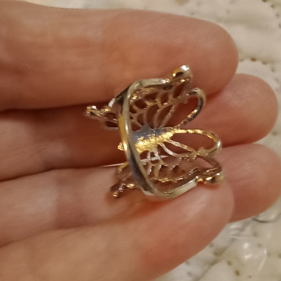 New silver/pink butterfly ring - Picture 2 of 3